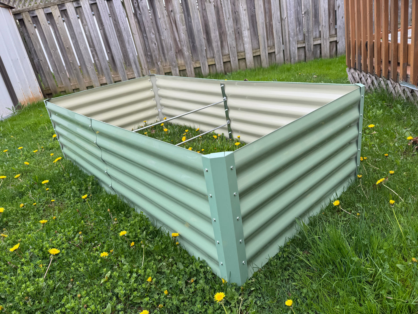 18" Tall 6X3 Ft Rectangular Steel Garden Bed (Light Green)